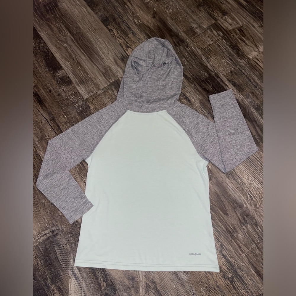 Patagonia Capilene silkweight hoodie (7/8)